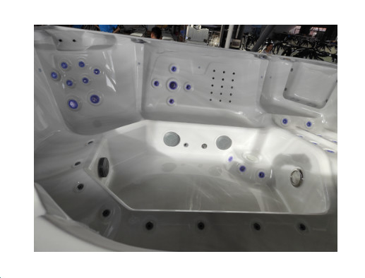 オーシャン・ウェーブ 純白 アクリル直角 屋外浴槽 SPA バン
