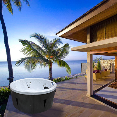 円形のホテルの渦のマッサージの浴槽の温泉の鉱泉の屋外の温水浴槽